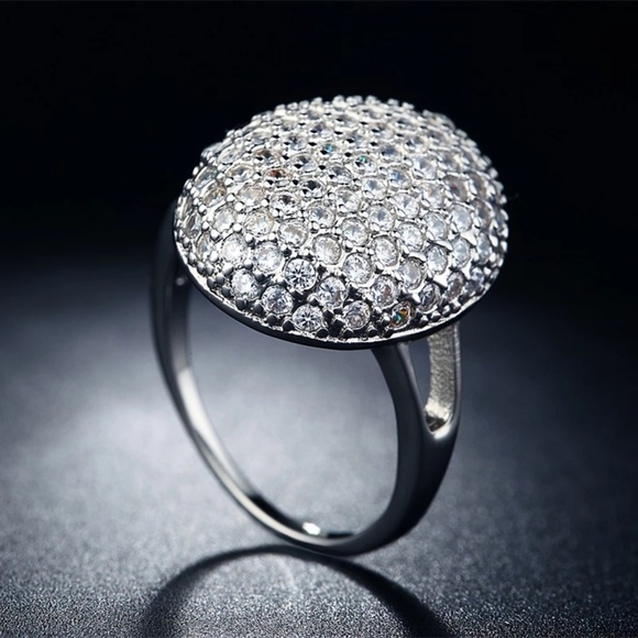 Wedding ring - Picture 1 of 4